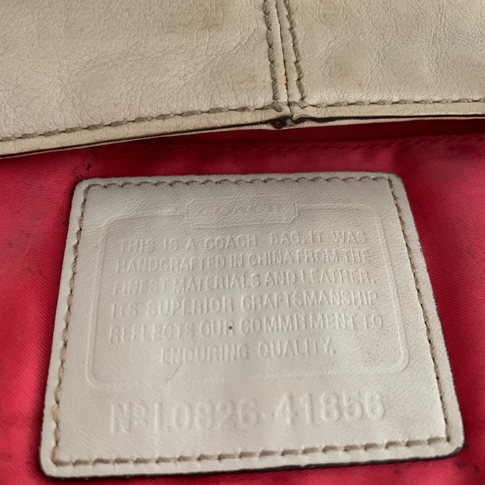 Coach mini purse. - Picture 4 of 4